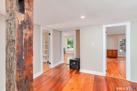309 North Grand Street Suffield CT 06093