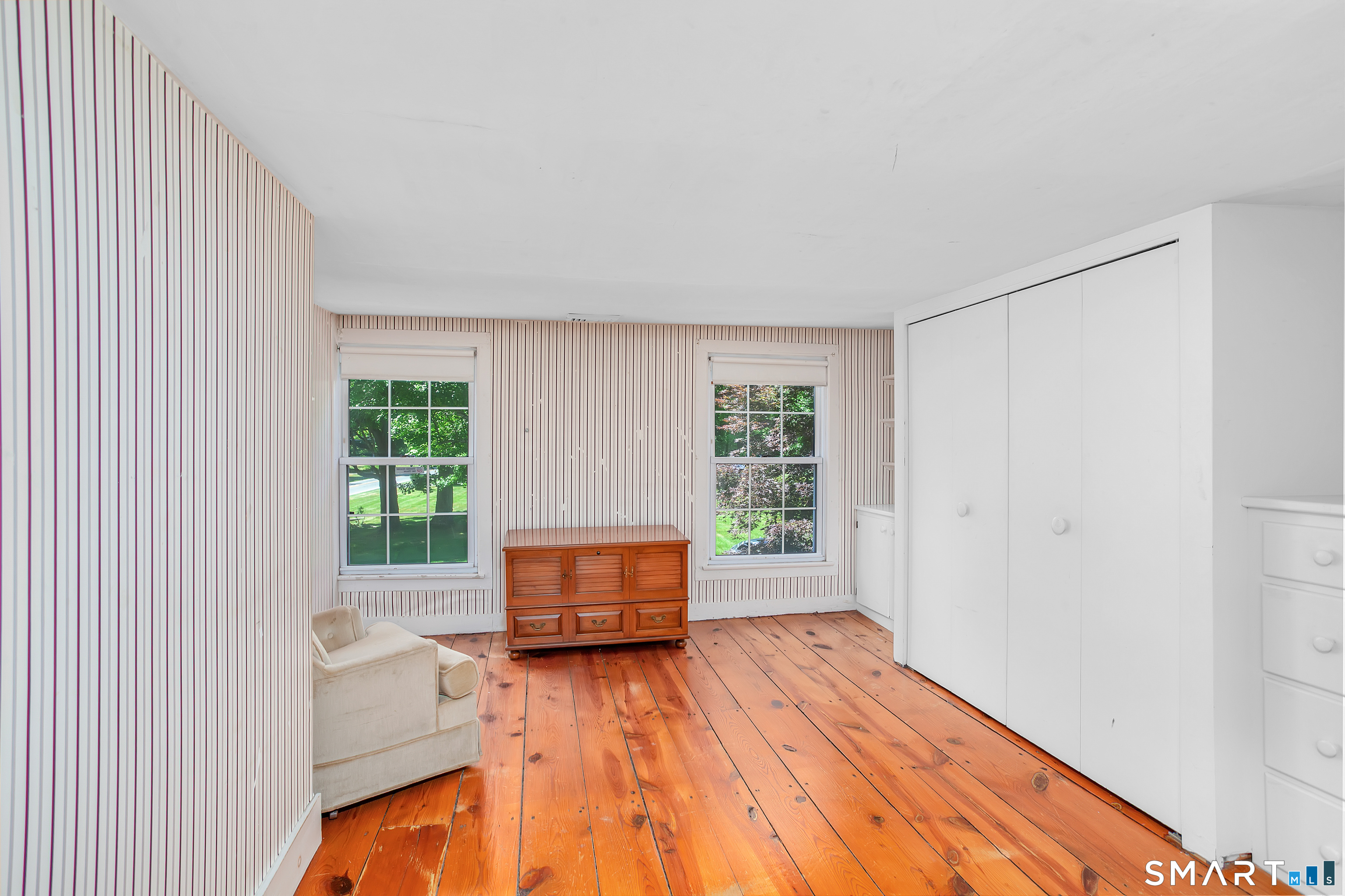309 North Grand Street Suffield CT 06093