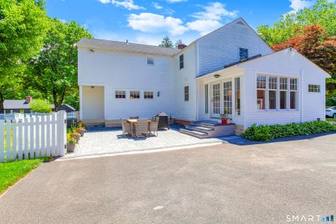 309 North Grand Street Suffield CT 06093