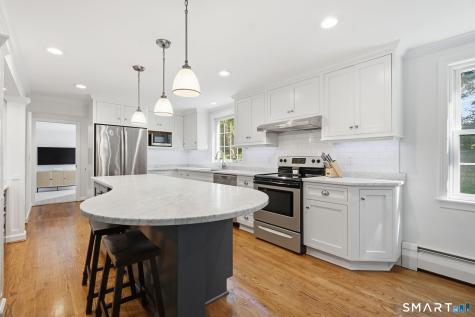 6 Cornfield Road Simsbury CT 06070