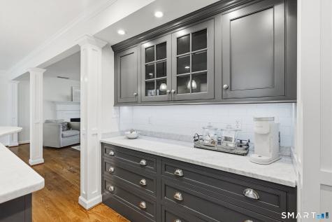 6 Cornfield Road Simsbury CT 06070