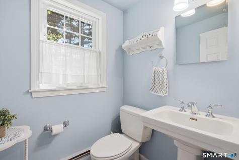 6 Cornfield Road Simsbury CT 06070