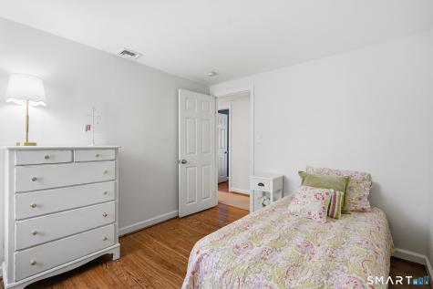 6 Cornfield Road Simsbury CT 06070