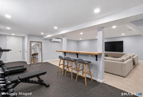 6 Cornfield Road Simsbury CT 06070