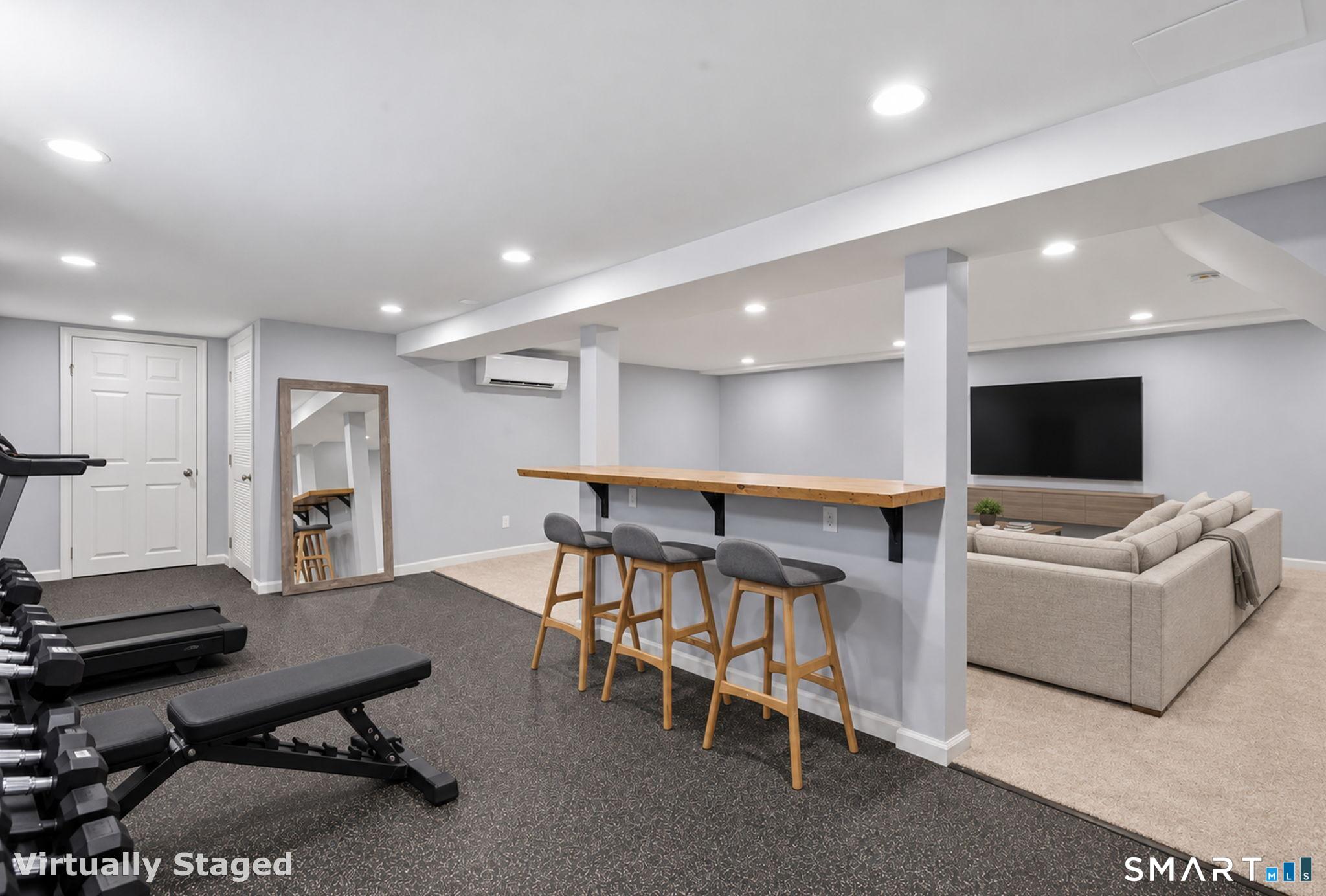6 Cornfield Road Simsbury CT 06070