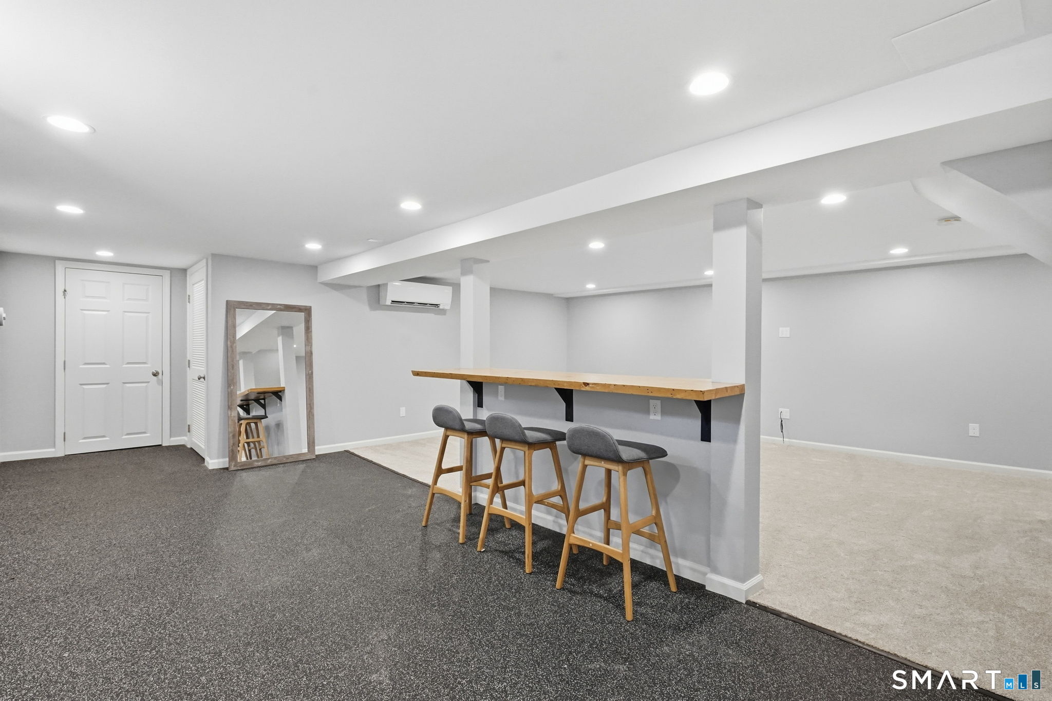 6 Cornfield Road Simsbury CT 06070