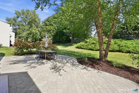 6 Cornfield Road Simsbury CT 06070