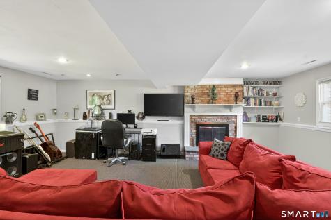 85 Grassland Road Milford CT 06461