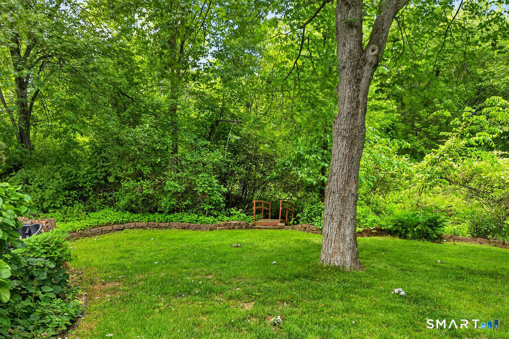 85 Grassland Road Milford CT 06461