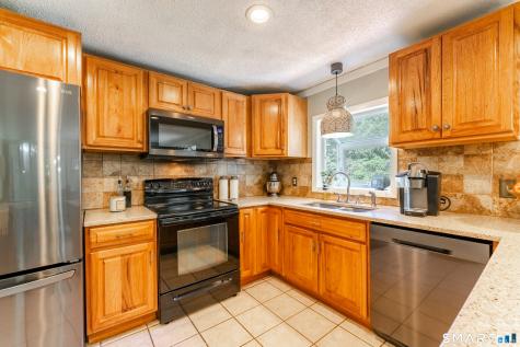 18 Doolittle Road Preston CT 06365