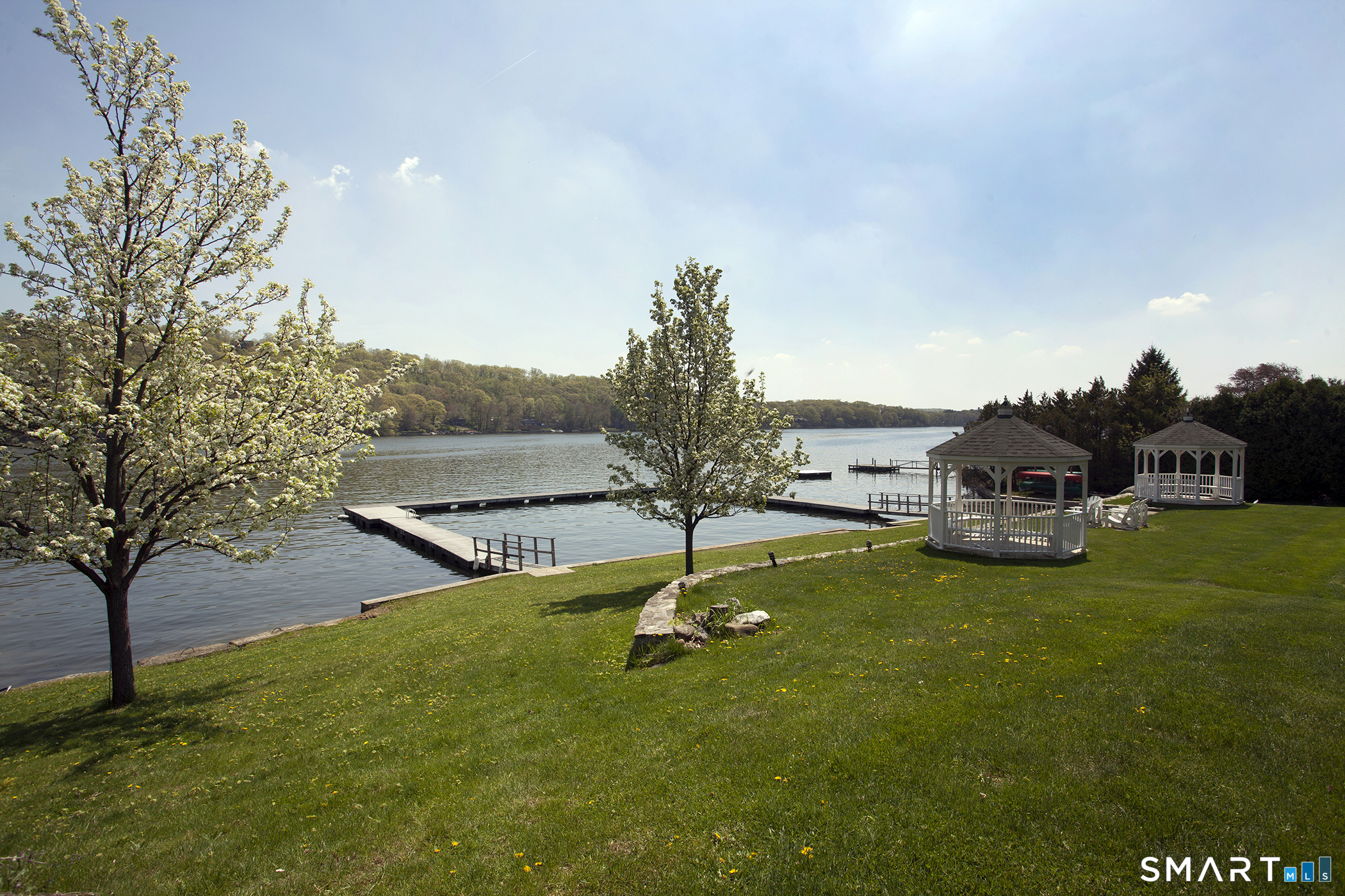 38 Lakeshore North New Fairfield CT 06812