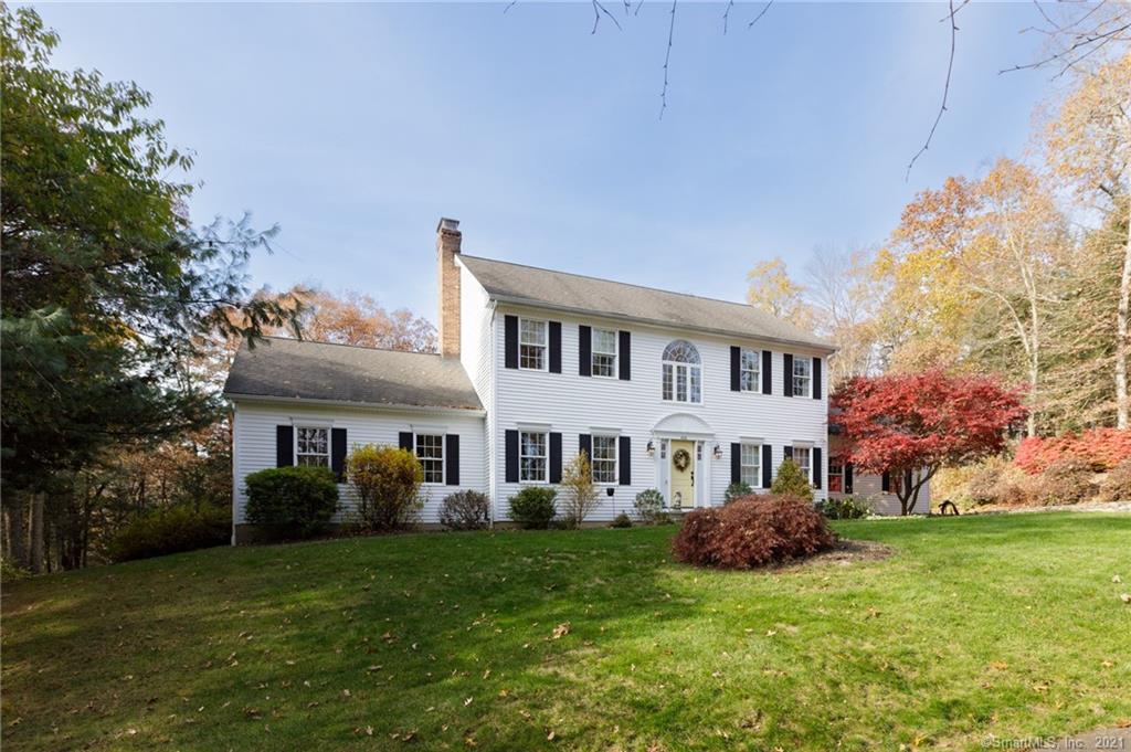 626 Roxbury Road Southbury CT 06488