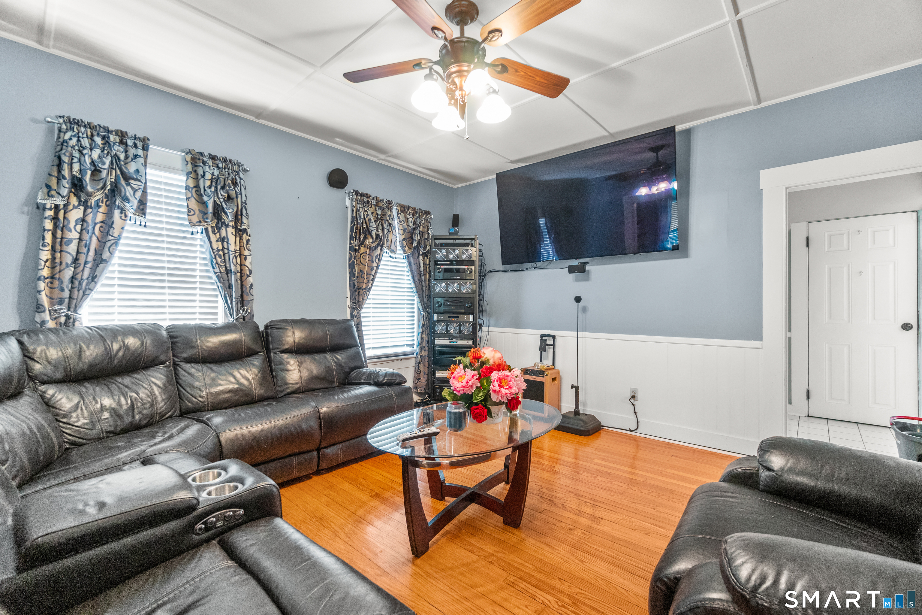 32 Union Street Seymour CT 06483