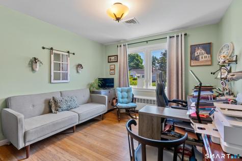 174 Mohawk Drive West Hartford CT 06117