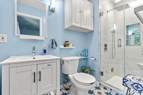 174 Mohawk Drive West Hartford CT 06117