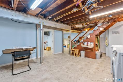174 Mohawk Drive West Hartford CT 06117