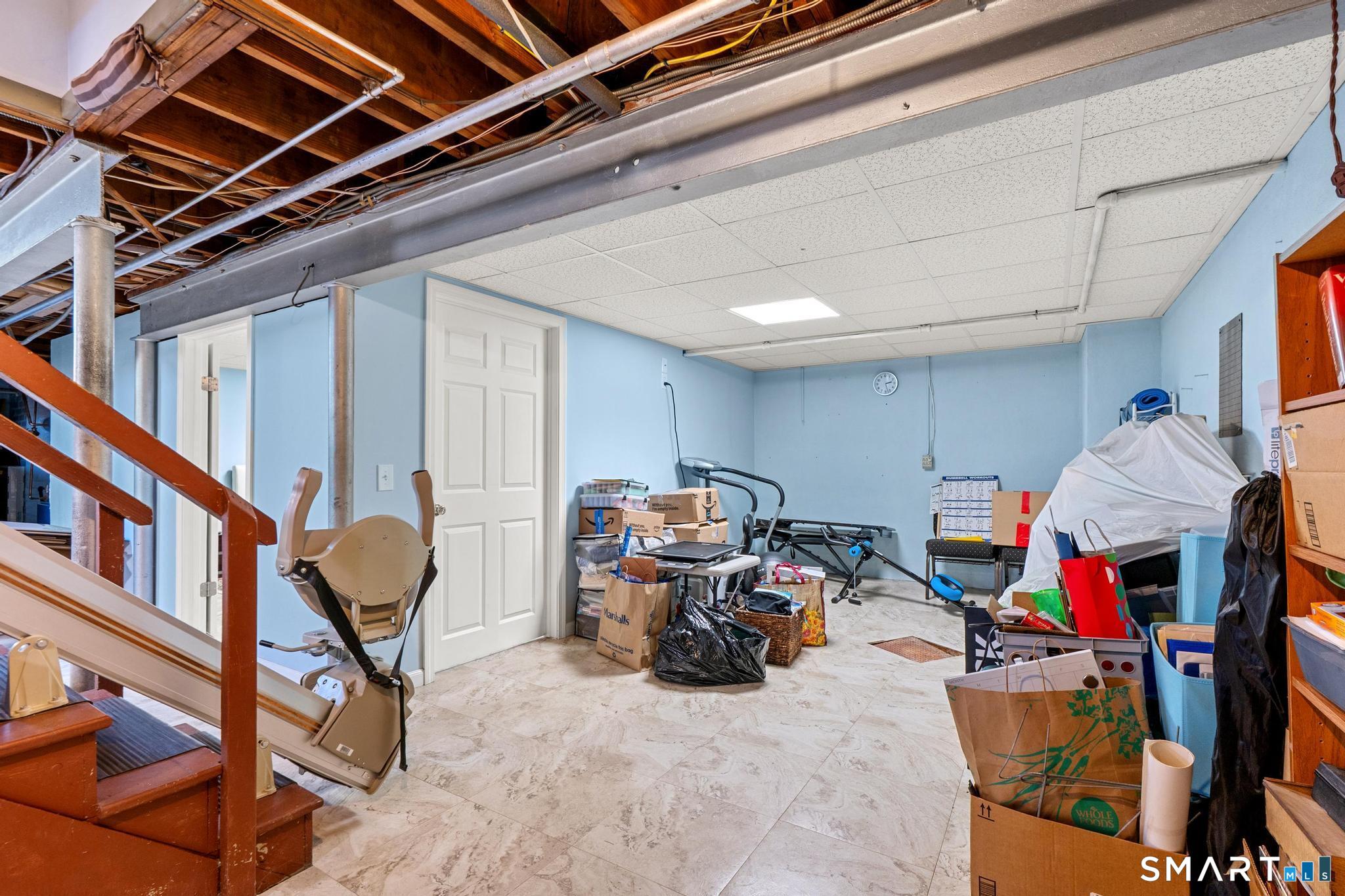 174 Mohawk Drive West Hartford CT 06117