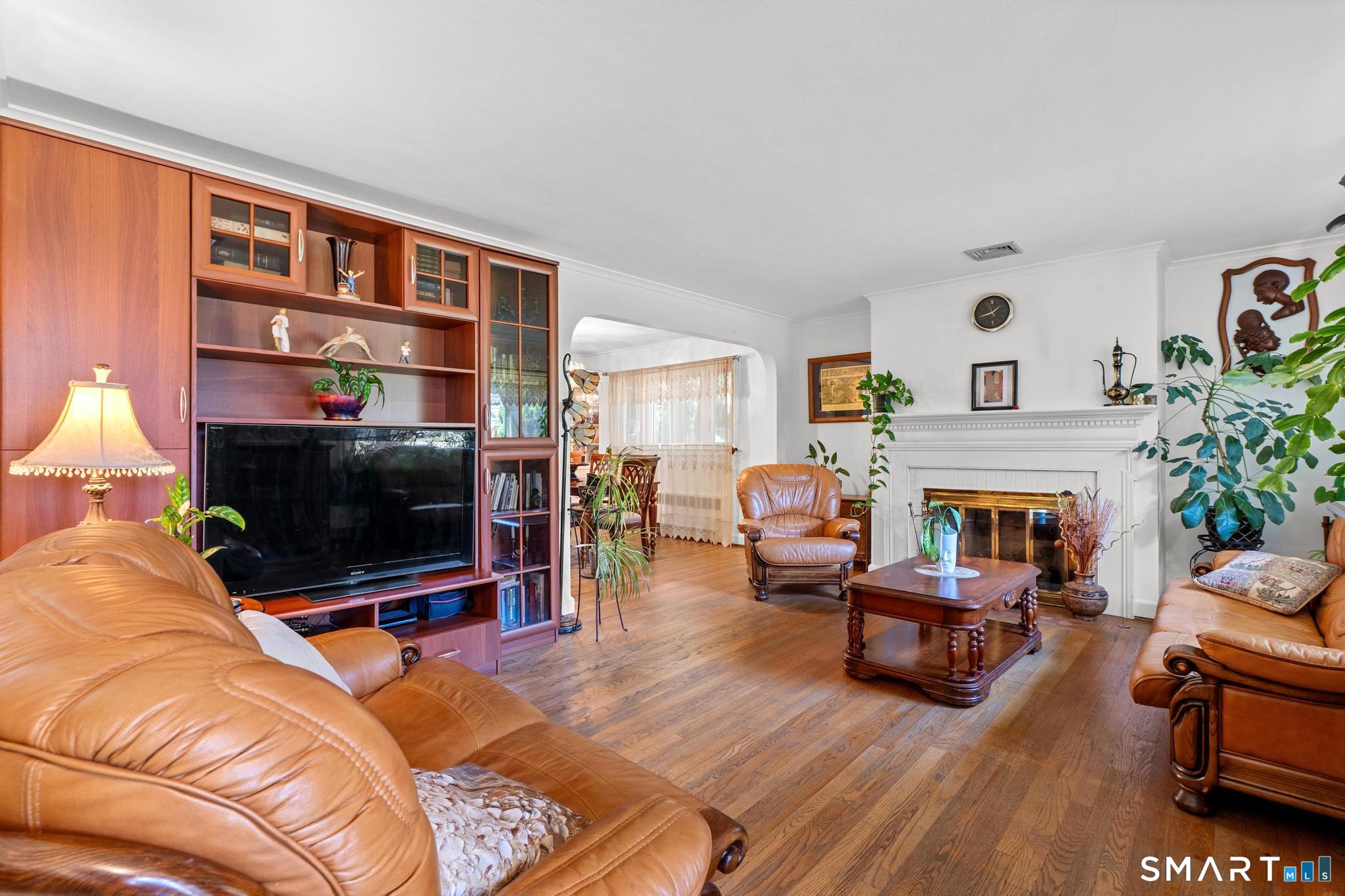 174 Mohawk Drive West Hartford CT 06117
