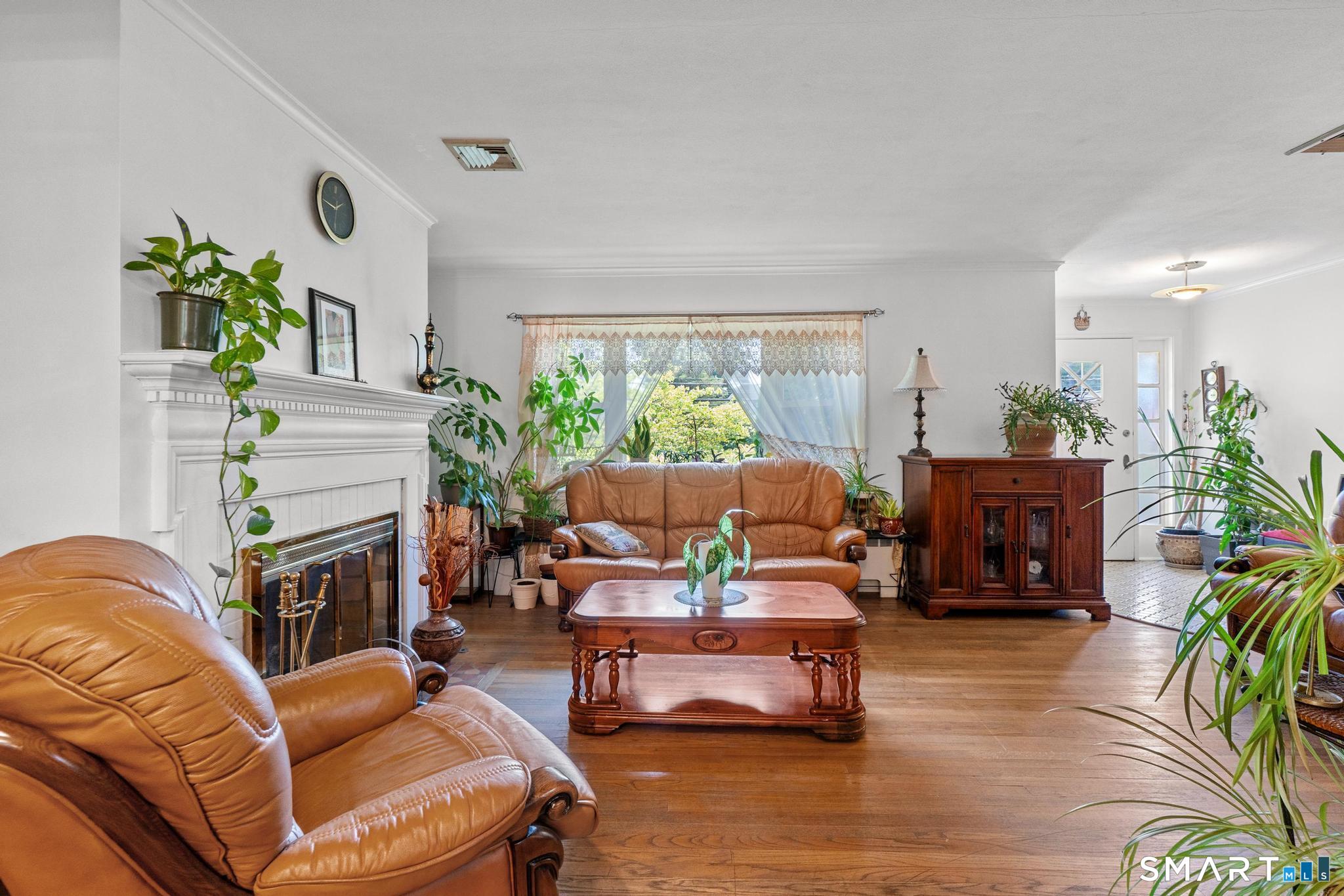 174 Mohawk Drive West Hartford CT 06117