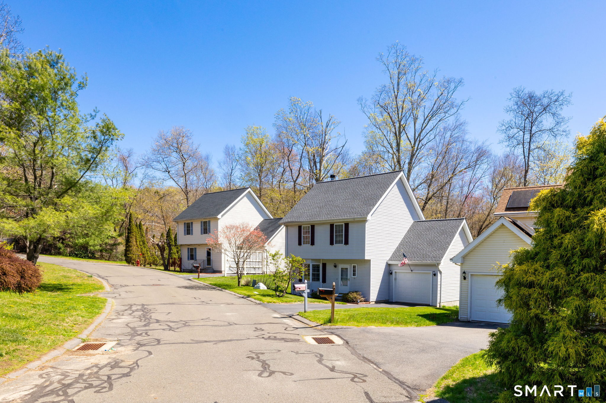 30 Spoonwood Drive Canton CT 06019