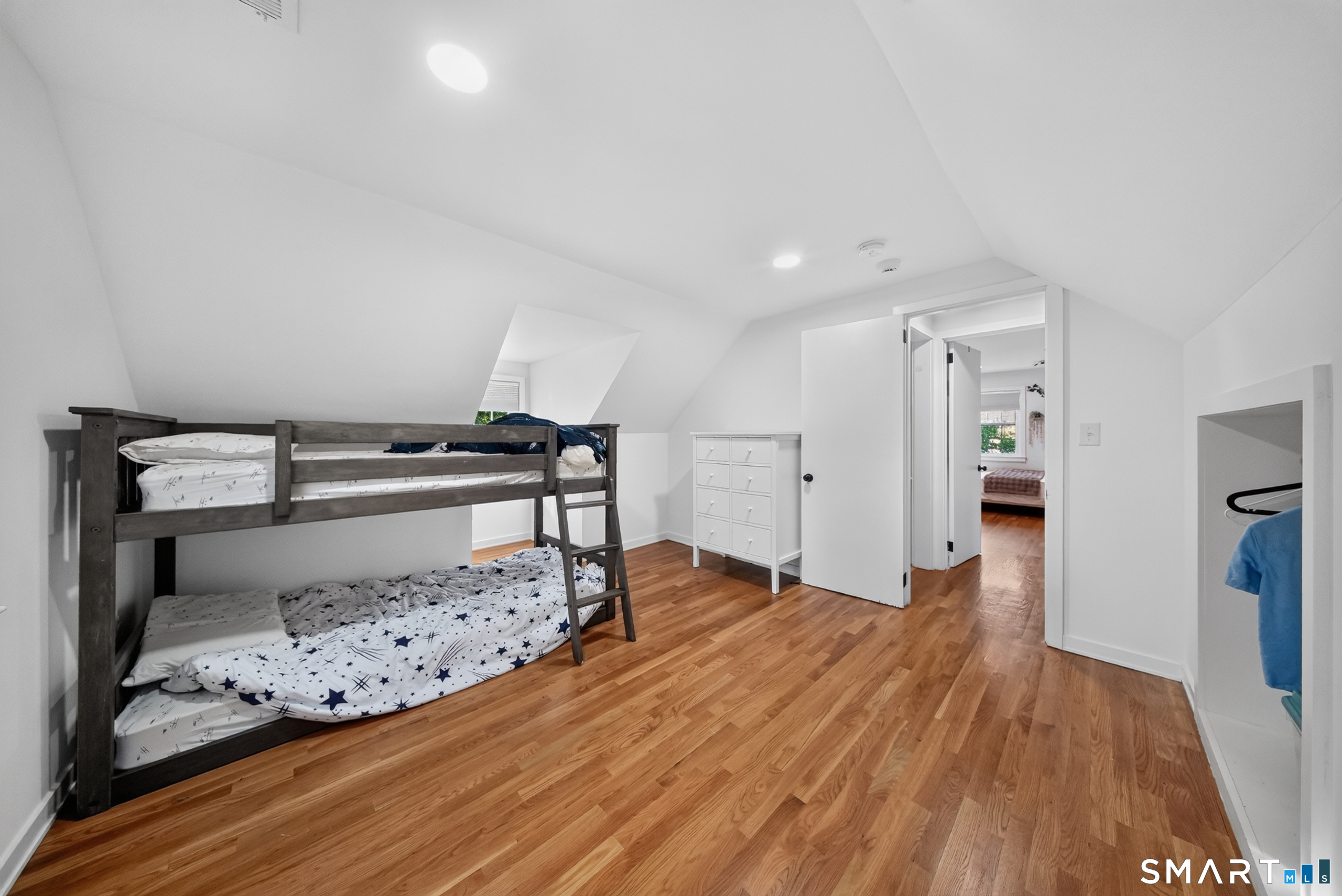 18 Maple Street Trumbull CT 06611
