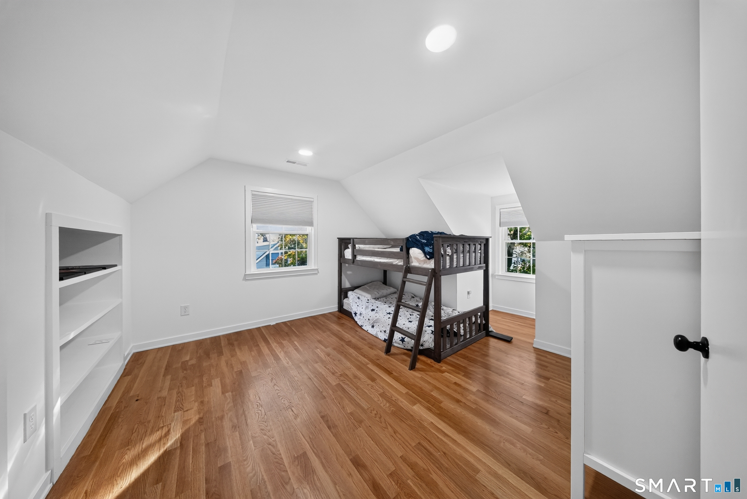 18 Maple Street Trumbull CT 06611