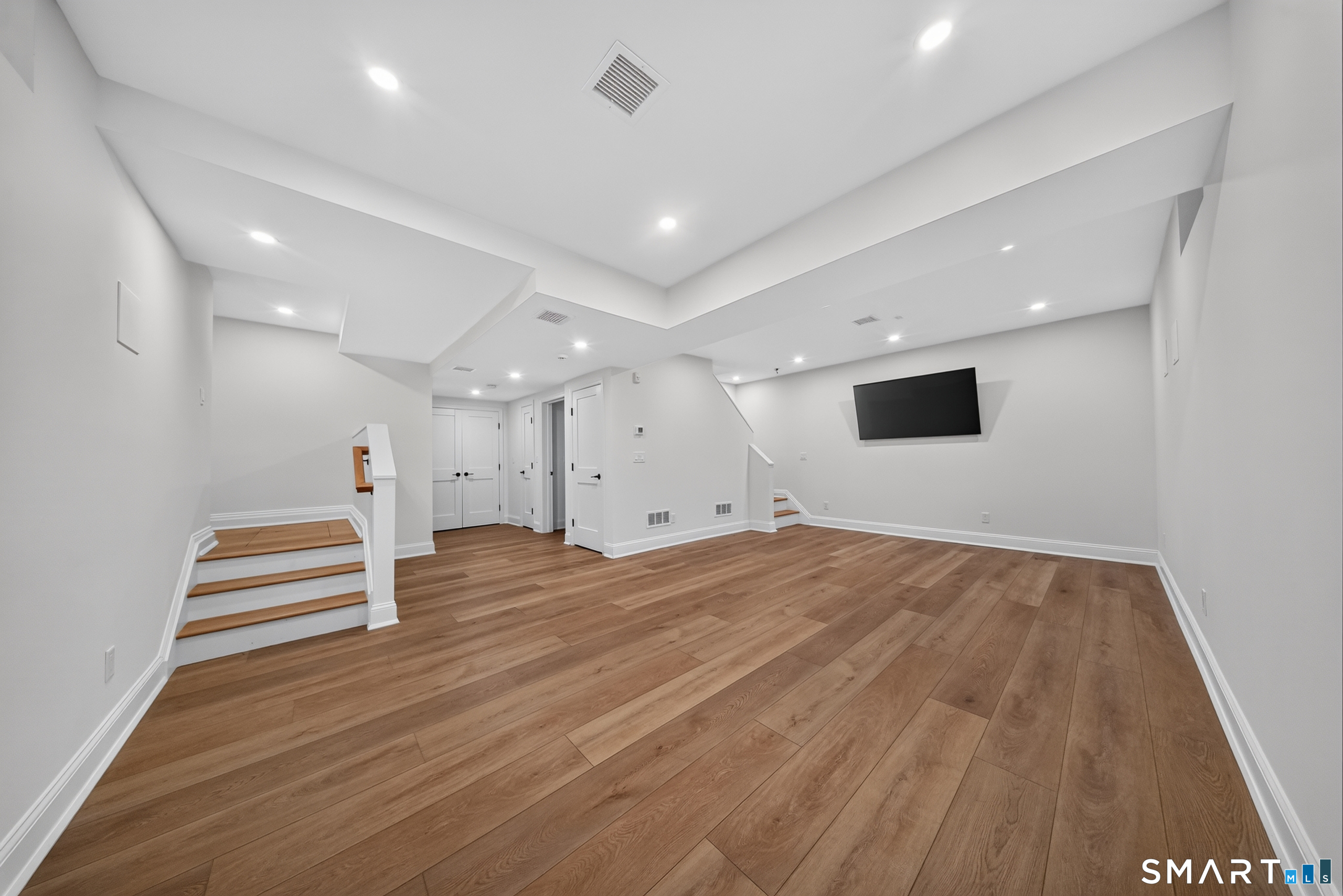 18 Maple Street Trumbull CT 06611