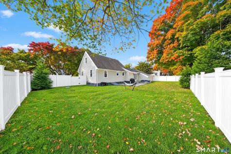 18 Maple Street Trumbull CT 06611