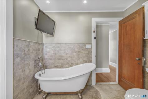 695 Forest Road West Haven CT 06516