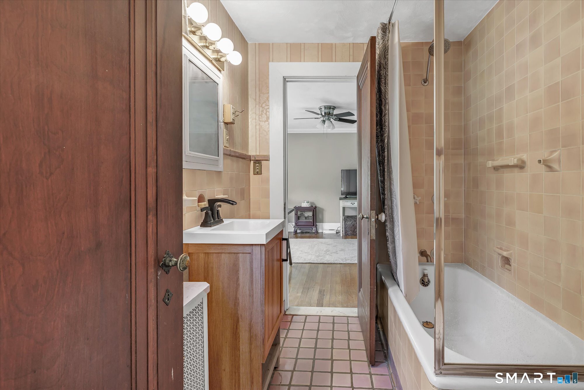 695 Forest Road West Haven CT 06516