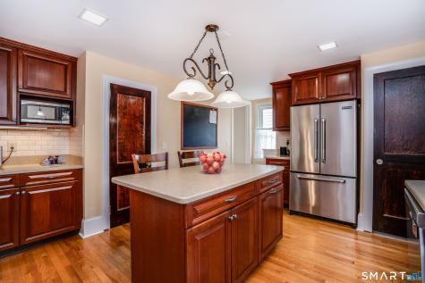 41 Griswold Drive West Hartford CT 06119