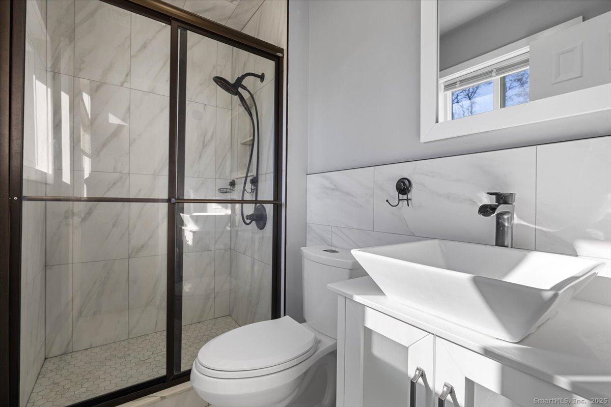 16 Partridge Lane Milford CT 06461