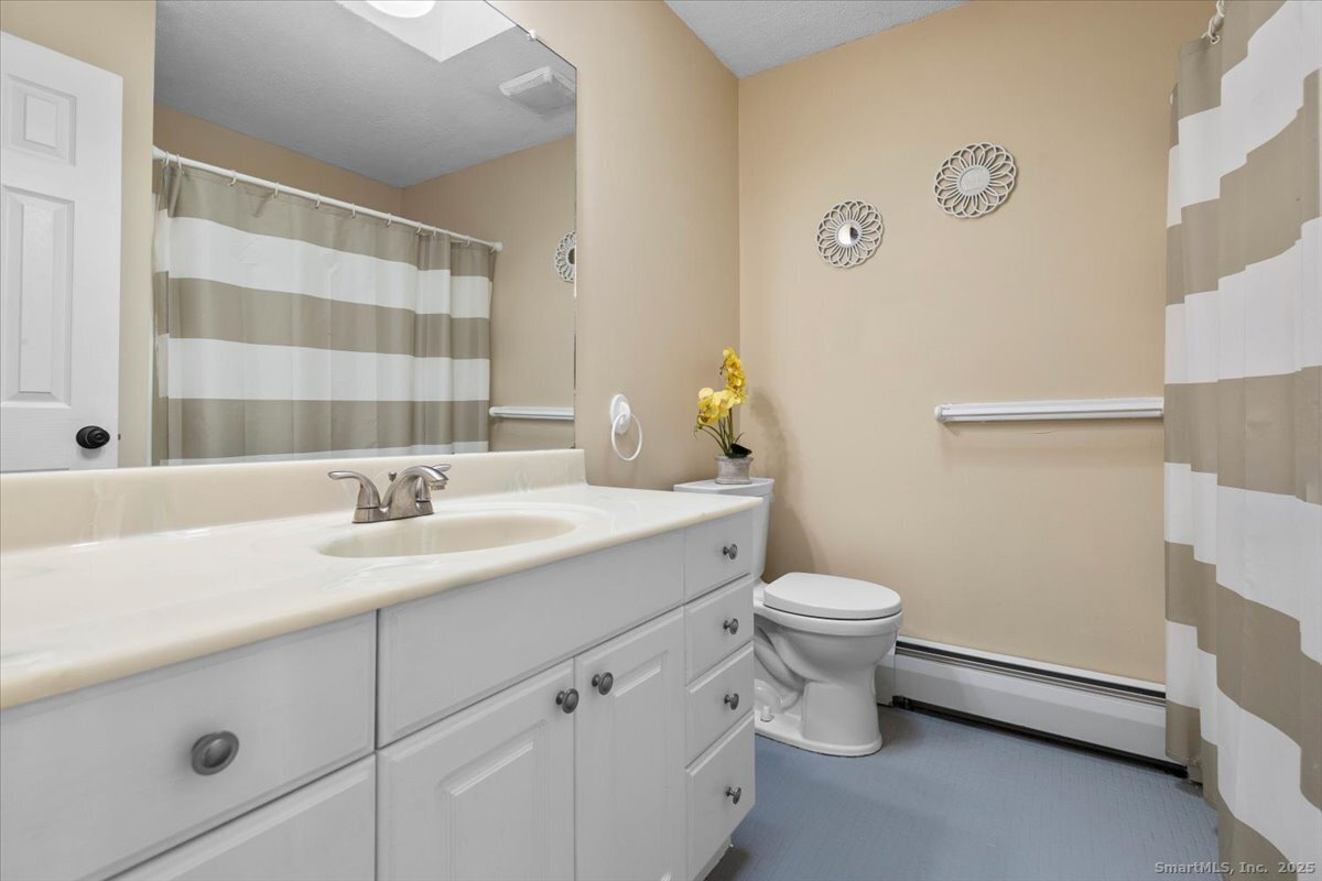 16 Partridge Lane Milford CT 06461