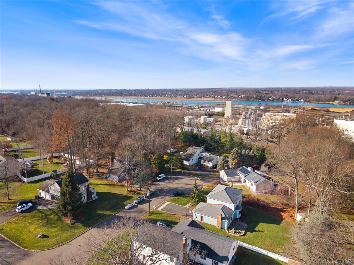 16 Partridge Lane Milford CT 06461