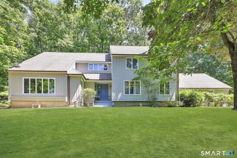 29 Foxwood Road Trumbull CT 06611