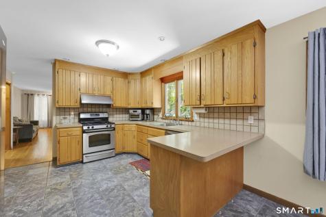 29 Foxwood Road Trumbull CT 06611