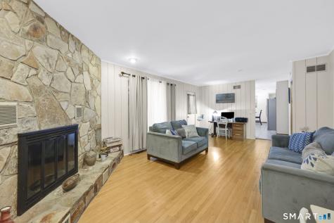 29 Foxwood Road Trumbull CT 06611