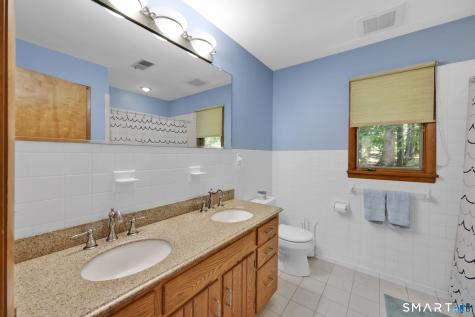 29 Foxwood Road Trumbull CT 06611