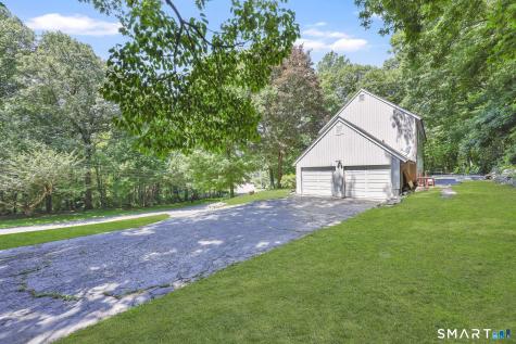 29 Foxwood Road Trumbull CT 06611