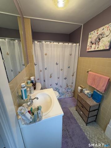 15 Oregon Avenue Hamden CT 06514