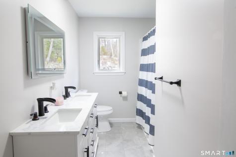 160 Babcock Road North Stonington CT 06359