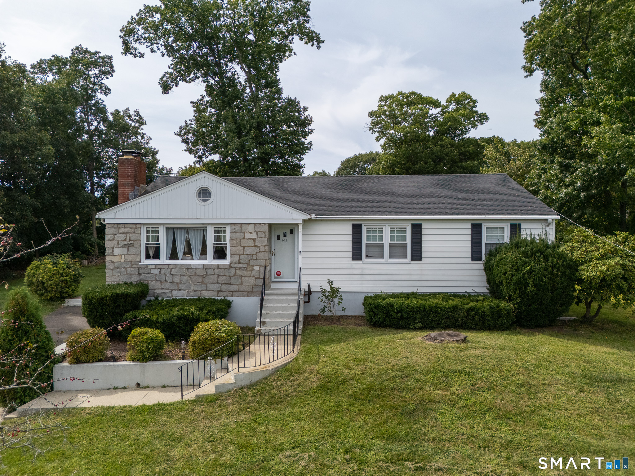 108 Pleasant Avenue East Haven CT 06512