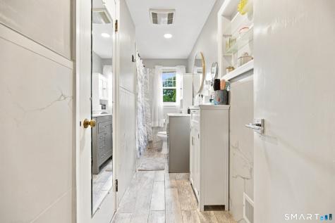 108 Pleasant Avenue East Haven CT 06512
