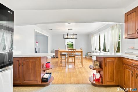 108 Pleasant Avenue East Haven CT 06512