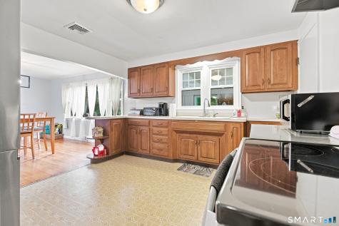 108 Pleasant Avenue East Haven CT 06512