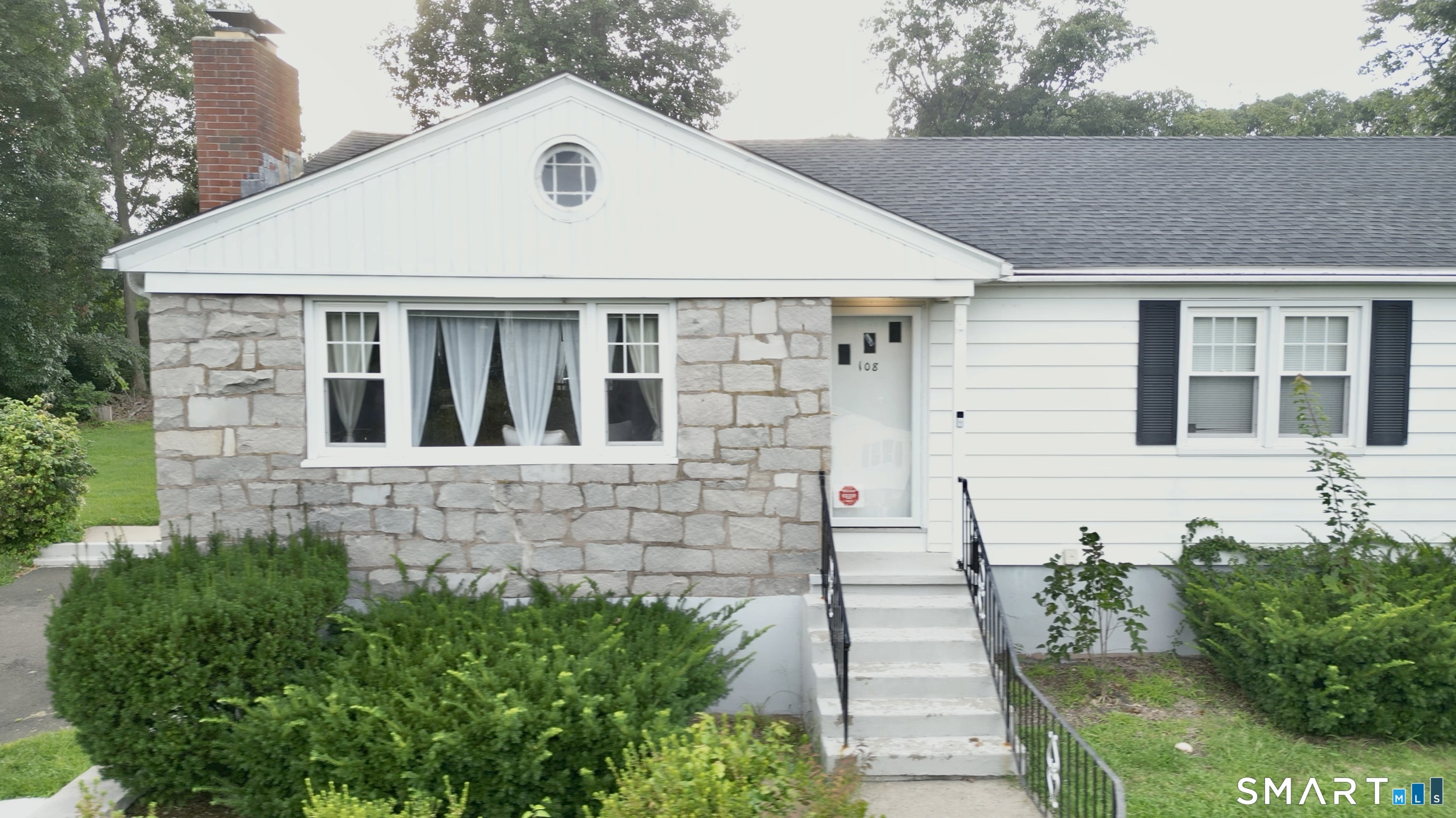 108 Pleasant Avenue East Haven CT 06512