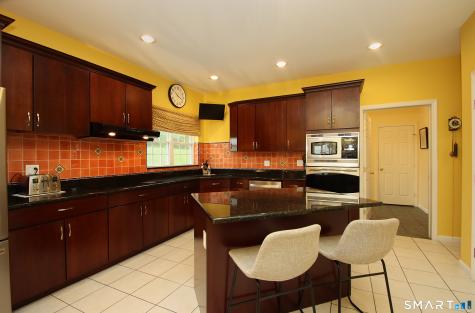66 Wood Chase Lane North Branford CT 06471