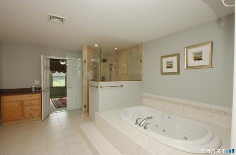 66 Wood Chase Lane North Branford CT 06471