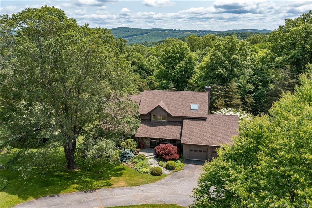 10 Smoke Ridge Drive Sherman CT 06784