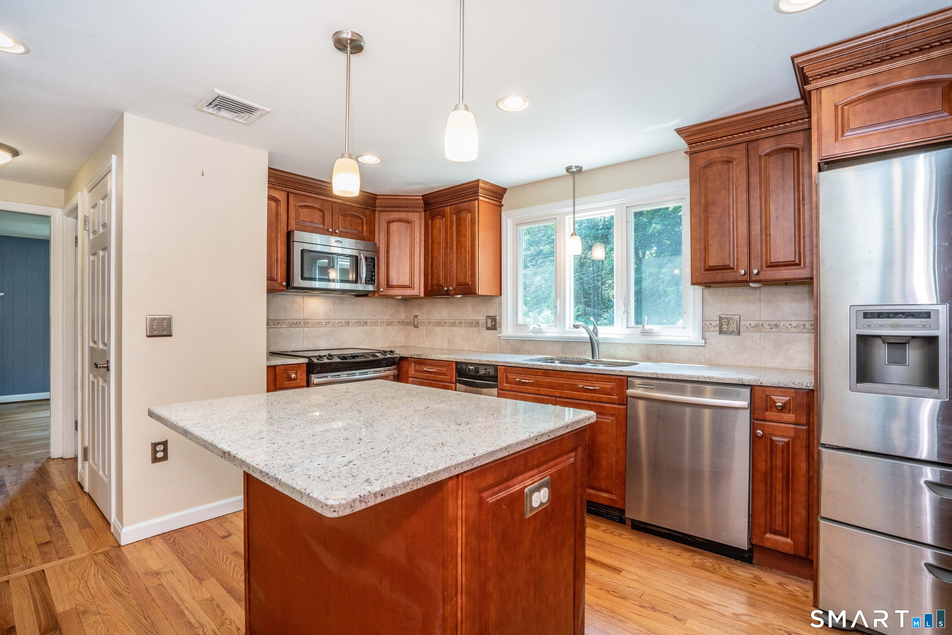 7 Fairview Street Simsbury CT 06070